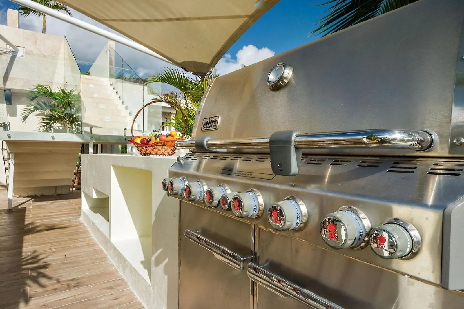 Sixteen Bedrooms Villa In Playa Del Carmen